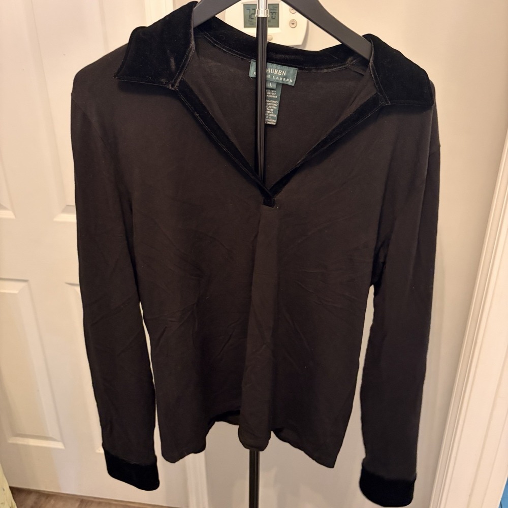 Lauren Ralph Lauren Black Velvet Trim V-Neck Top Large Minimalist Classic Y2K